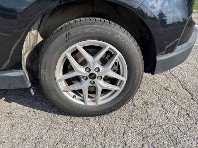 Photo of 2023 Agate Black Metallic Ford Edge