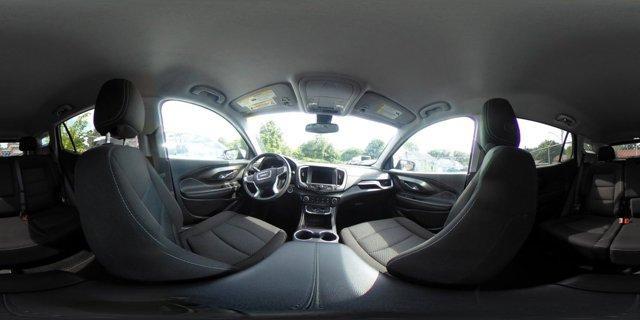Photo of 2024 Summit White GMC Terrain