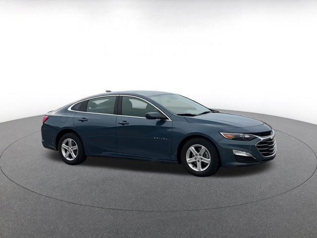 Photo of 2024 Lakeshore Blue Metallic Chevrolet Malibu