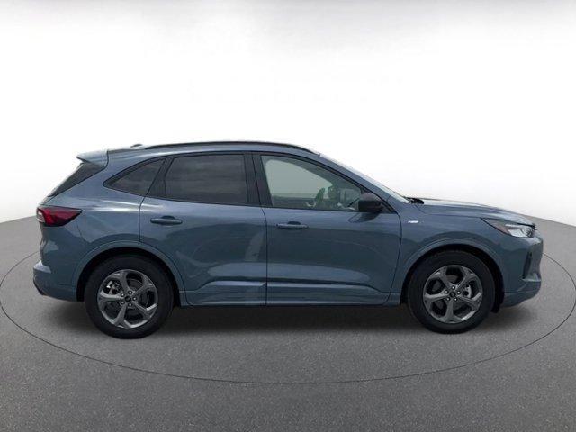 Photo of 2024 Vapor Blue Metallic Ford Escape