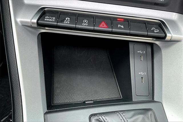 Photo of 2022 Glacier White Metallic Audi Q3