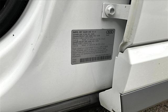 Photo of 2022 Glacier White Metallic Audi Q3