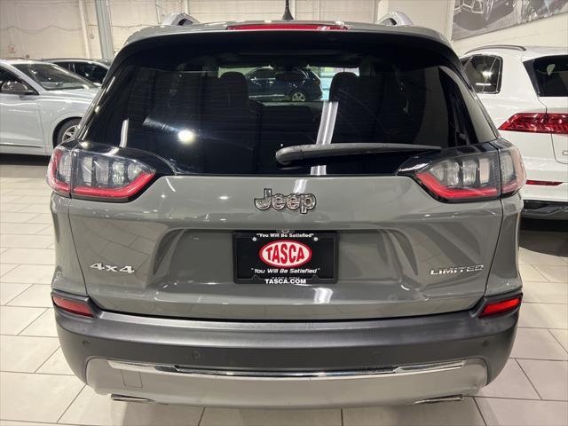 Photo of 2019 Sting-Gray Clearcoat Jeep Cherokee