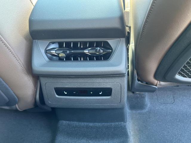 Photo of 2025 Mythos Black Metallic Audi Q6 e-tron