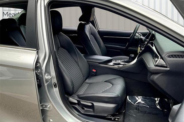 Photo of 2022 Celestial Silver Metallic Toyota Camry