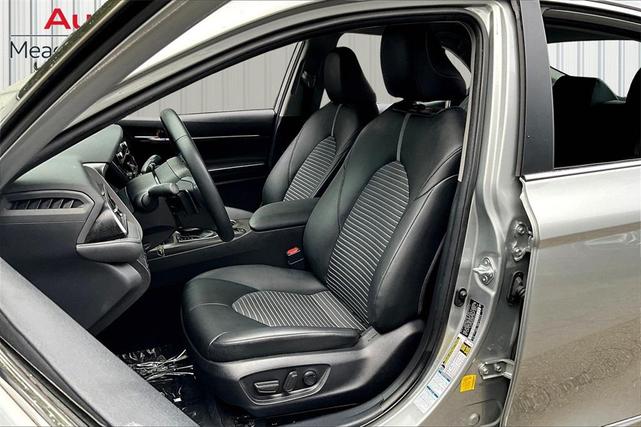 Photo of 2022 Celestial Silver Metallic Toyota Camry