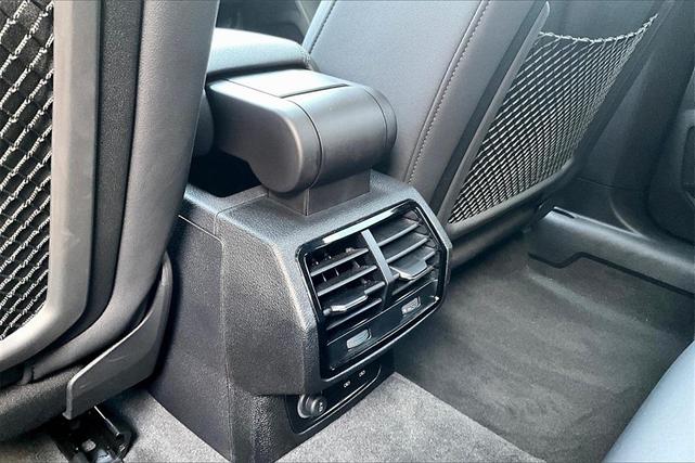 Photo of 2024 Mythos Black Metallic Audi Q3