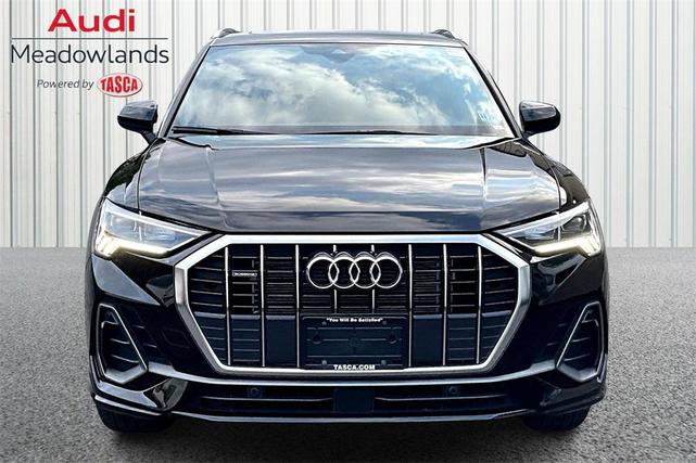 Photo of 2024 Mythos Black Metallic Audi Q3