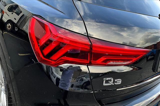 Photo of 2024 Mythos Black Metallic Audi Q3