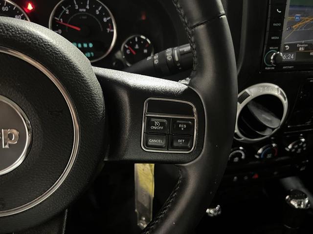 Photo of 2014 Anvil Clear Coat Jeep Wrangler Unlimited
