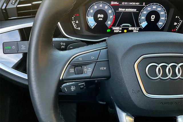 Photo of 2022 Glacier White Metallic Audi Q3