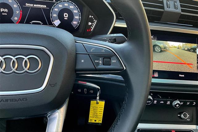 Photo of 2022 Glacier White Metallic Audi Q3
