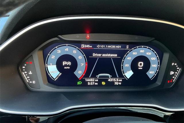 Photo of 2022 Glacier White Metallic Audi Q3