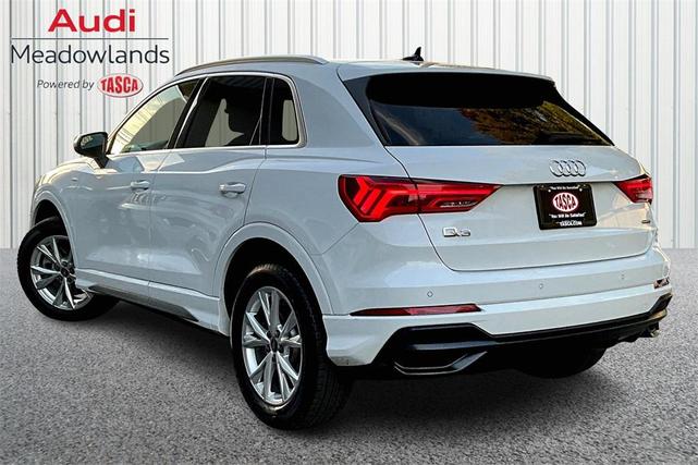 Photo of 2022 Glacier White Metallic Audi Q3