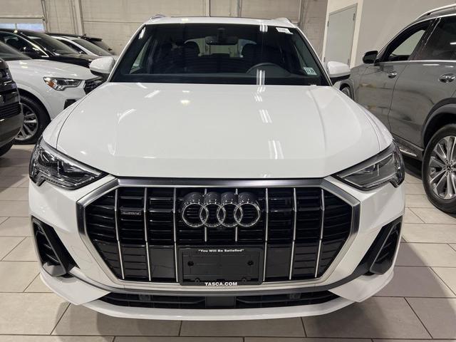 Photo of 2024 White Audi Q3