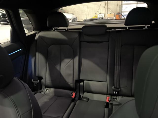Photo of 2024 White Audi Q3