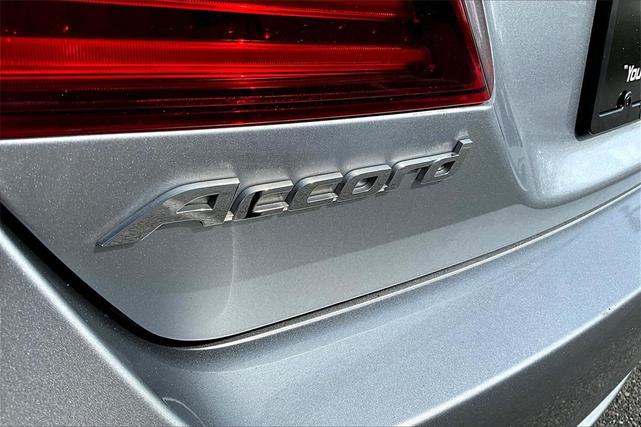Photo of 2017 Lunar Silver Metallic Honda Accord