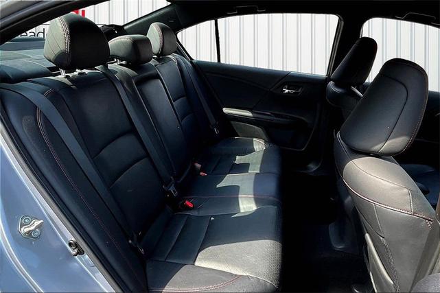 Photo of 2017 Lunar Silver Metallic Honda Accord