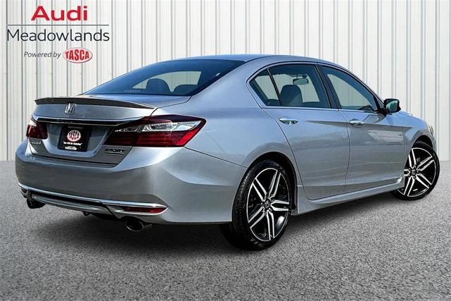 Photo of 2017 Lunar Silver Metallic Honda Accord