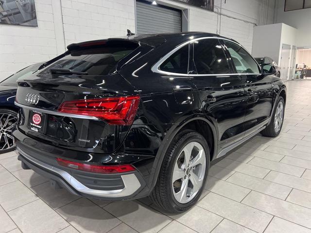 Photo of 2024 Black Metallic Audi Q5