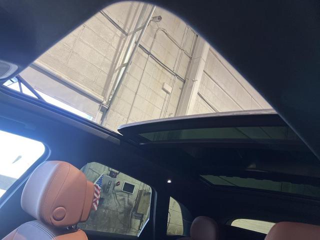 Photo of 2022 Mythos Black Metallic Audi Q5