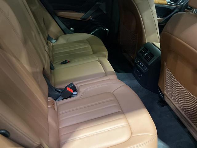 Photo of 2022 Mythos Black Metallic Audi Q5
