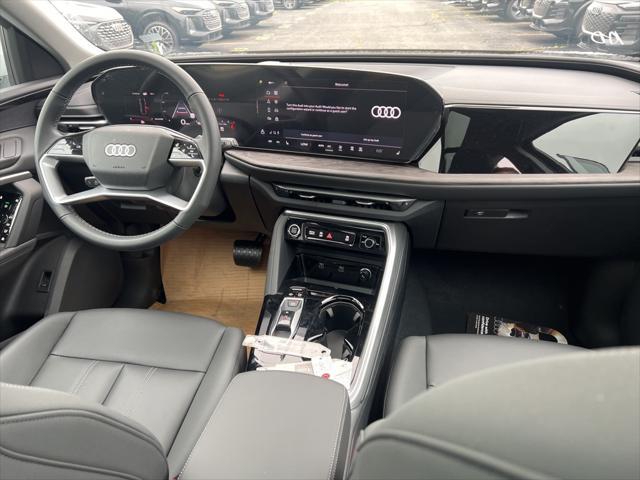 Photo of 2025 Glacier White Metallic Audi Q5