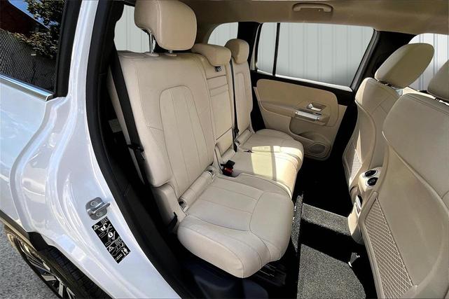 Photo of 2023 White Mercedes-Benz GLB 250