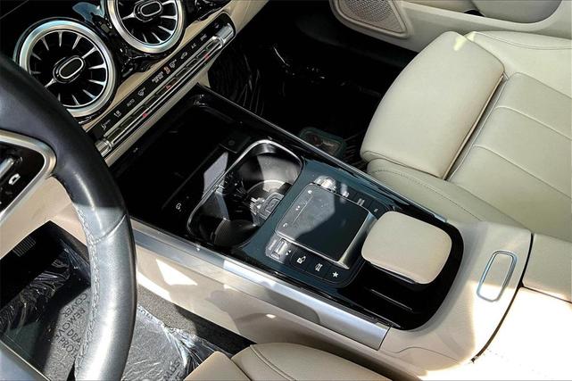 Photo of 2023 White Mercedes-Benz GLB 250