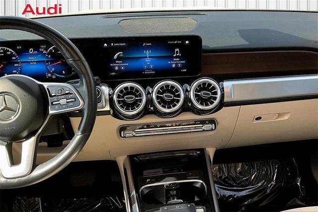 Photo of 2023 White Mercedes-Benz GLB 250