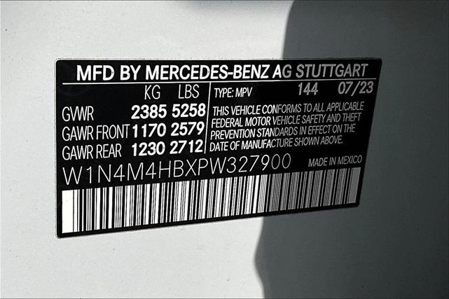 Photo of 2023 White Mercedes-Benz GLB 250