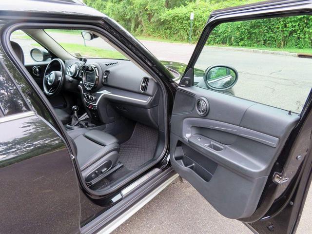 Photo of 2018 Midnight Black Metallic MINI Countryman