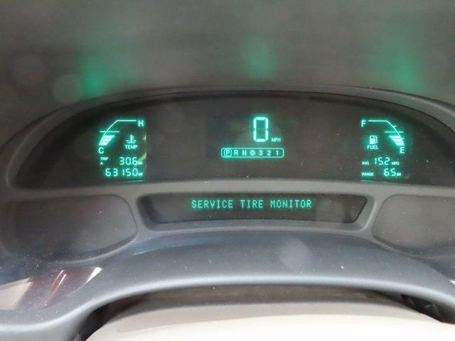 Photo of 2005 Light Platinum Cadillac DeVille