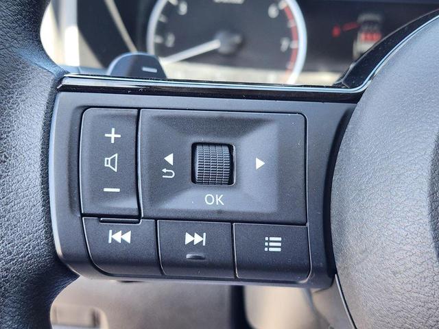 Photo of 2023 Super Black Nissan Rogue