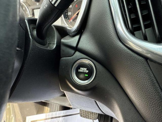 Photo of 2019 Silver Ice Metallic Chevrolet Equinox