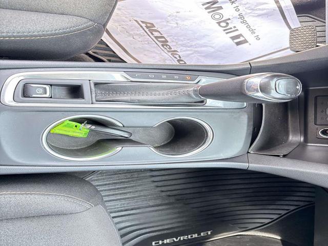 Photo of 2019 Silver Ice Metallic Chevrolet Equinox