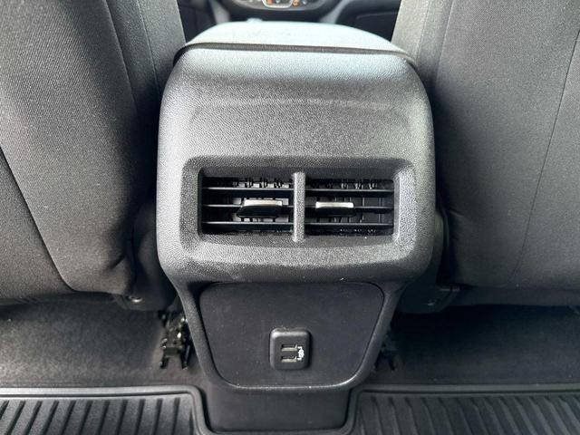 Photo of 2019 Silver Ice Metallic Chevrolet Equinox