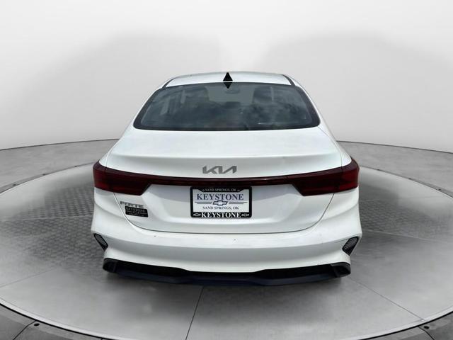 Photo of 2024 Snow White Pearl Kia Forte