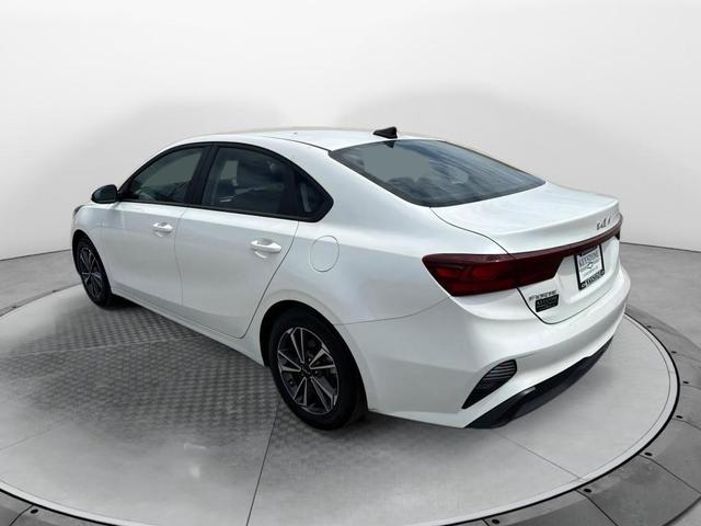 Photo of 2024 Snow White Pearl Kia Forte