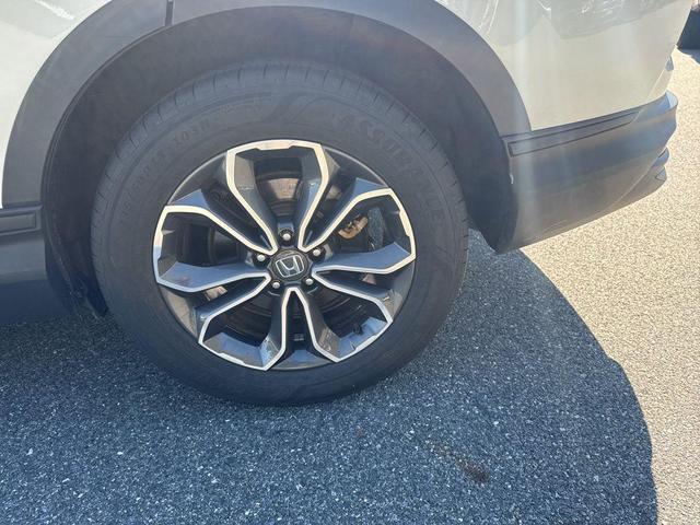 Photo of 2022 Platinum White Pearl Honda CR-V