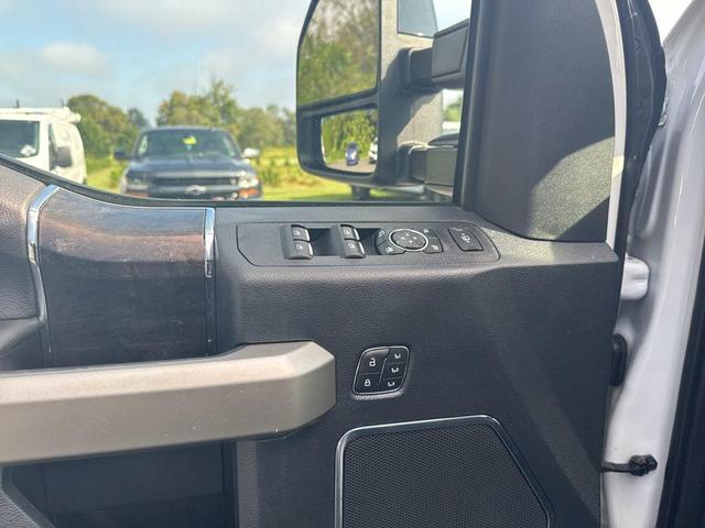 Photo of 2022 White Ford F-250