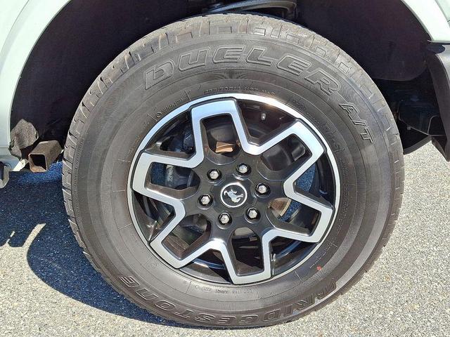 Photo of 2023 Cactus Gray Ford Bronco
