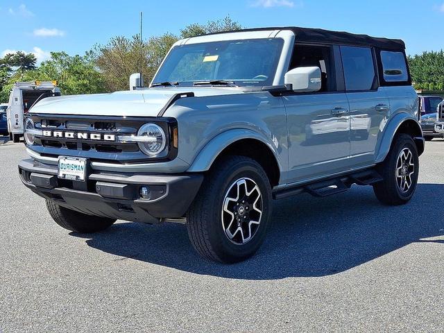 Photo of 2023 Cactus Gray Ford Bronco