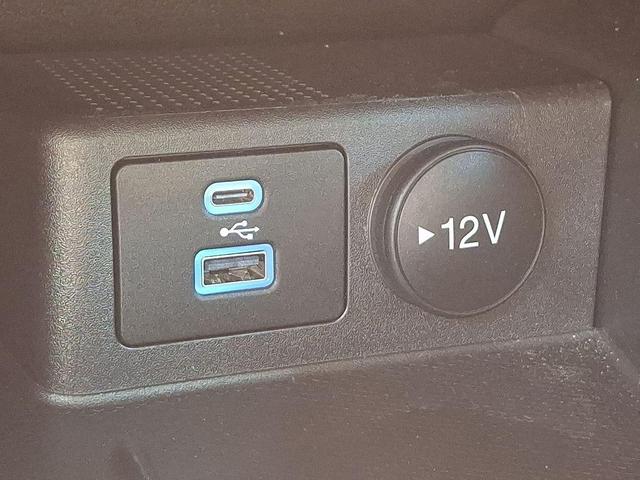 Photo of 2023 Carbonized Gray Metallic Ford Escape
