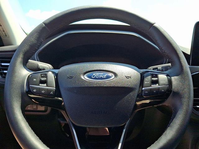 Photo of 2023 Carbonized Gray Metallic Ford Escape