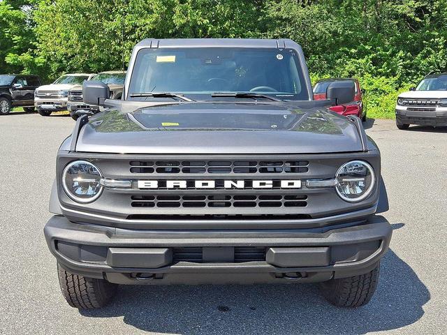Photo of 2025 Carbonized Gray Metallic Ford Bronco
