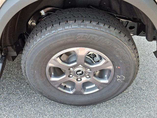 Photo of 2025 Carbonized Gray Metallic Ford Bronco