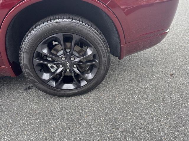 Photo of 2025 Octane Red Pearlcoat Dodge Durango