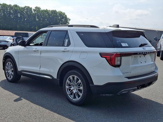 Photo of 2025 Star White Metallic Tri-Coat Ford Explorer