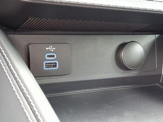 Photo of 2025 Grabber Blue Metallic Ford Mustang